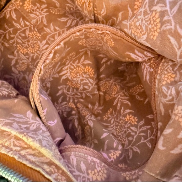 Hobo International Black and Tan Leather Hobo Crescent Shoulder Bag - Picture 10 of 12